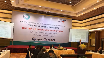 Khởi động chương trình AUS4REFORM