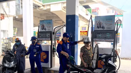 Tăng xả quỹ bình ổn, giá xăng dầu được giữ ổn định