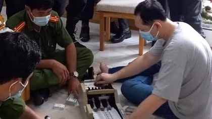 Thu giữ 36kg vàng, 1,27 triệu USD và hơn 1,7 tỷ đồng trong vụ Mười Tường