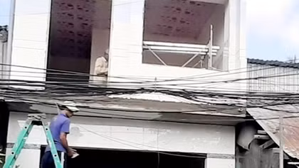 Giám đốc Trung tâm Y tế huyện làm nhà riêng trên đất công