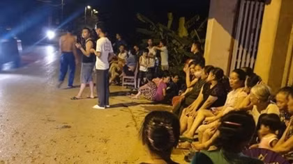 Người dân lại chặn xe vào bãi rác Sóc Sơn 