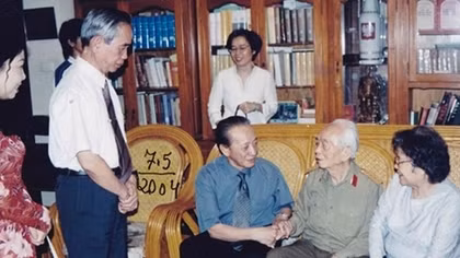 GS.TSKH Nguyễn Tài Thu - “Còn tình yêu ở lại”