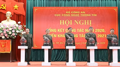 Chủ động nhân lực đón nhận công nghệ mới