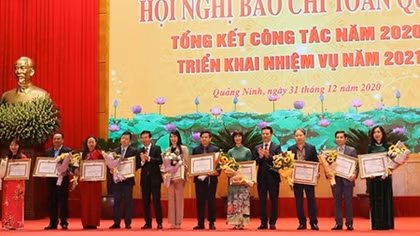 Xây dựng đội ngũ người làm báo chuyên nghiệp, có bản lĩnh chính trị vững vàng