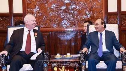 Chủ tịch nước Nguyễn Xuân Phúc tiếp Đại sứ Nga chào từ biệt