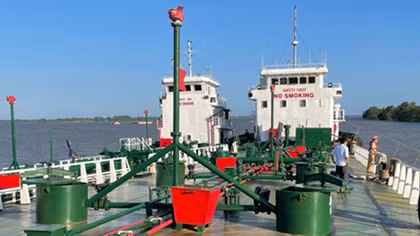 Bắt khẩn cấp 2 thuyền trưởng trong đường dây xăng giả