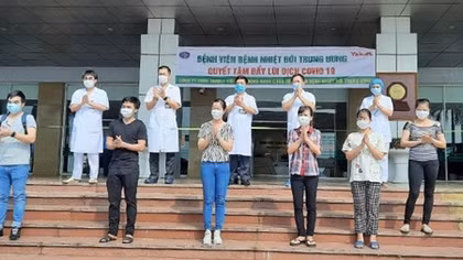 Thêm 7 bệnh nhân COVID-19 khỏi bệnh, Việt Nam đã chữa khỏi cho 240 người