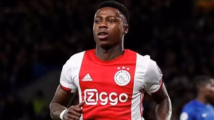 Tiền đạo Ajax Amsterdam bị bắt khẩn cấp vì hành hung