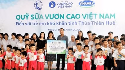Hành trình của 1,7 triệu ly sữa đến với trẻ em khó khăn cả nước