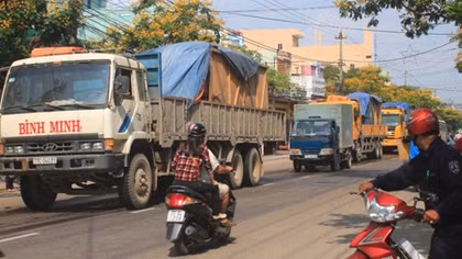 Chụp hình hơn 16.000 xe tải để quản lý