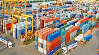 412 Container hàng hóa "trơ gan cùng tuế nguyệt" không ai nhận