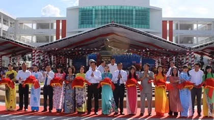 Khánh thành Trường THPT Võ Văn Kiệt