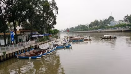 Du lịch đường thủy TP Hồ Chí Minh: Tàu nhiều, bến thiếu
