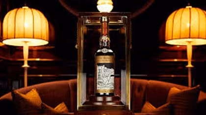 Chai rượu whisky cực đắt