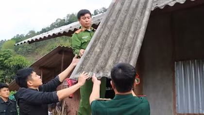 Những ngôi nhà của lòng dân, ý Đảng