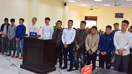 232 tháng tù cho 11 bị cáo trong vụ hỗn chiến tại khu vực biển Hải Tiến