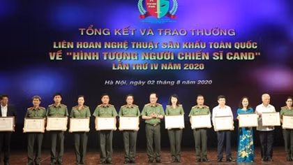Bế mạc Liên hoan sân khấu về “Hình tượng người chiến sĩ CAND” 