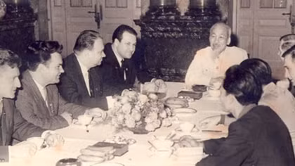 Nhân văn ngoại giao Hồ Chí Minh