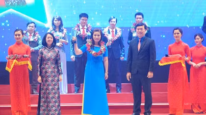 Tôn vinh 100 doanh nhân trẻ khởi nghiệp xuất sắc