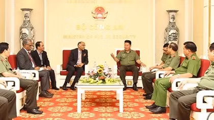 Thứ trưởng Bùi Văn Thành tiếp Đại sứ Cộng hòa Ấn Độ