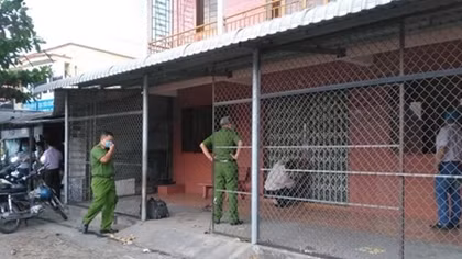 Phát hiện cụ bà tử vong trong căn nhà khoá kín