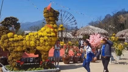 Rộn ràng “Sắc xuân Tây Bắc” trong Lễ hội khèn hoa tại Sun World Fansipan Legend