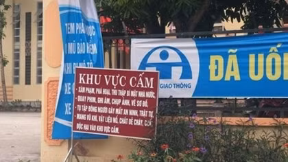 Kỳ lạ huyện, xã đều dựng biển cấm quay phim, chụp ảnh