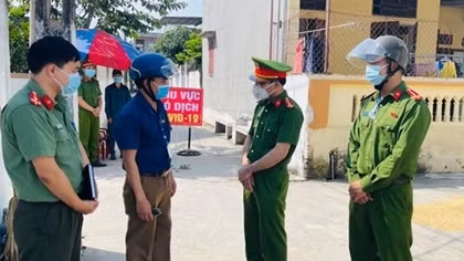 Truy vết thần tốc các trường hợp liên quan đến bệnh nhân COVID-19