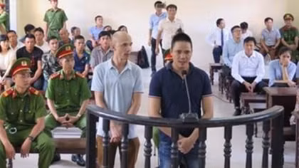 Sự cố trong phiên xử kẻ nhắn tin đe dọa Chủ tịch tỉnh Bắc Ninh 
