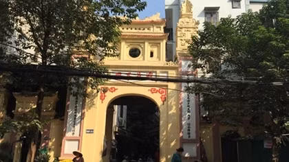 Làng trong phố