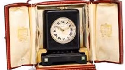 Đồng hồ báo thức giá... 1,5 triệu euro