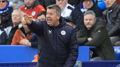 HLV trưởng Leicester City chỉ trích trọng tài thậm tệ