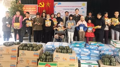 Mái nhà chung ấm áp tình người