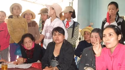 Nhiều tiểu thương miền Trung khốn đốn vì vỡ hụi