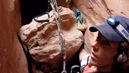 127 giờ kinh hoàng Aron Lee Ralston