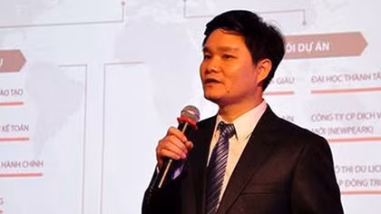 Hàng trăm người sập bẫy "học làm giàu" của tiến sỹ rởm