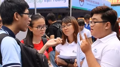 Thí sinh THPT phải dự thi hết các môn thành phần của bài thi tổ hợp