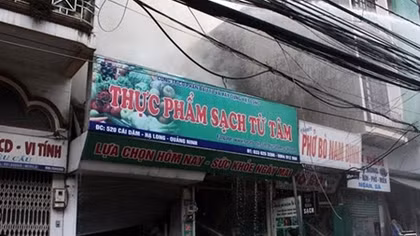 Cháy cửa hàng bán thực phẩm sạch ở TP Hạ Long