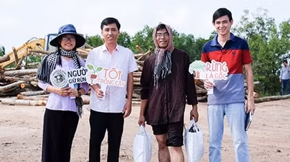 Cô gái xứ Dừa khởi nghiệp bằng công việc... trồng và giữ rừng
