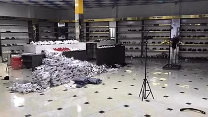 Chuỗi cửa hàng “AE Shop Việt Nam” rao bán hơn 7.000 hàng “fake” 