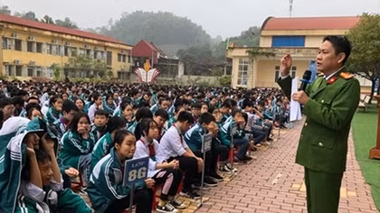 Tuyên truyền pháp luật cho gần 3000 học sinh tại Yên Bái