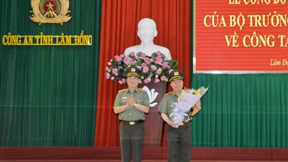 Công bố quyết định về công tác cán bộ tại Công an Lâm Đồng