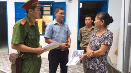Đằng sau dòng người nhập cư.... “khổng lồ”