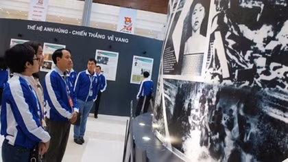 Triển lãm ảnh “Đoàn TNCS Hồ Chí Minh - Tự hào truyền thống, vững bước tương lai”