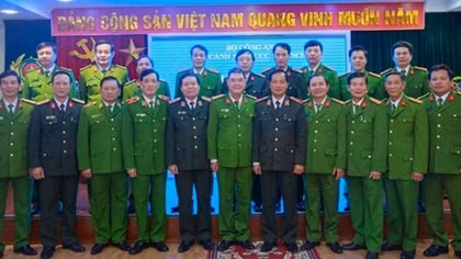 Xây dựng lực lượng Cảnh sát phòng cháy thân thiện, vì nhân dân phục vụ