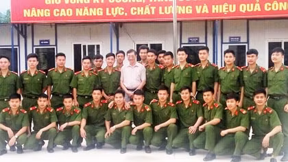 Tiểu đoàn Cảnh sát cơ động có nhiều chiến sỹ thi đại học đạt điểm cao