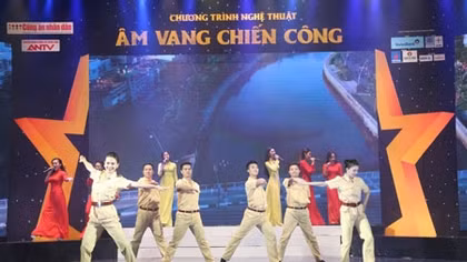 Chương trình nghệ thuật “Âm vang chiến công”: Tri ân những người con của đất nước
