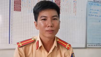 Một chiến sĩ Công an bị phơi nhiễm HIV khi bắt cướp