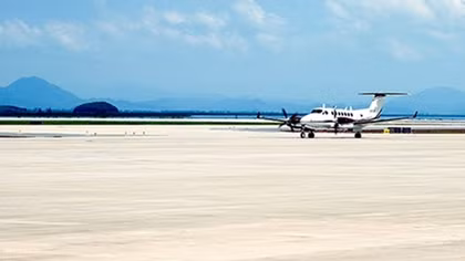 Sân bay Vân Đồn hạ cánh thành công chuyến bay hiệu chuẩn đầu tiên