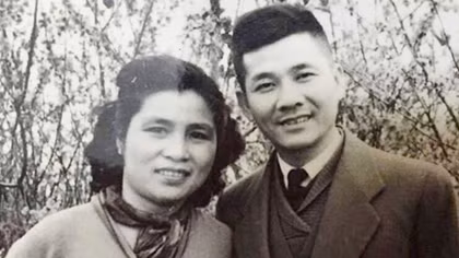 "Quỳnh hoa chiều đọng nhạc trầm mi"...